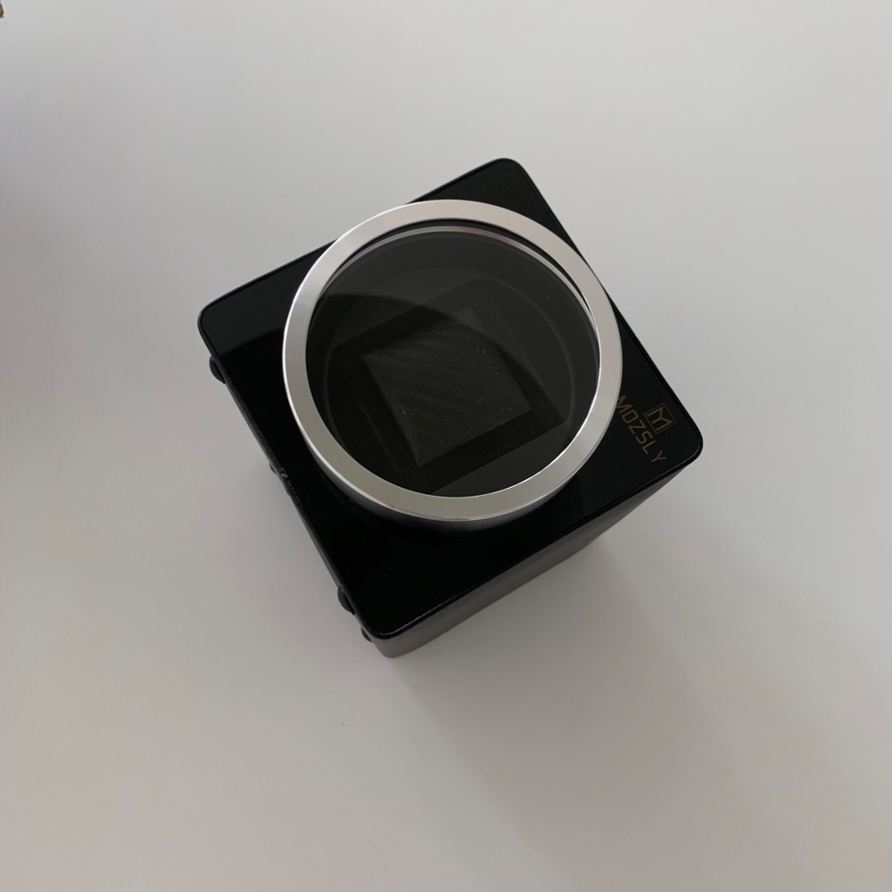 Home MOZSLY® Single Watch Winder - Black Leather MOZSLY® Single Watch Winder - B - Picture 6 of 12